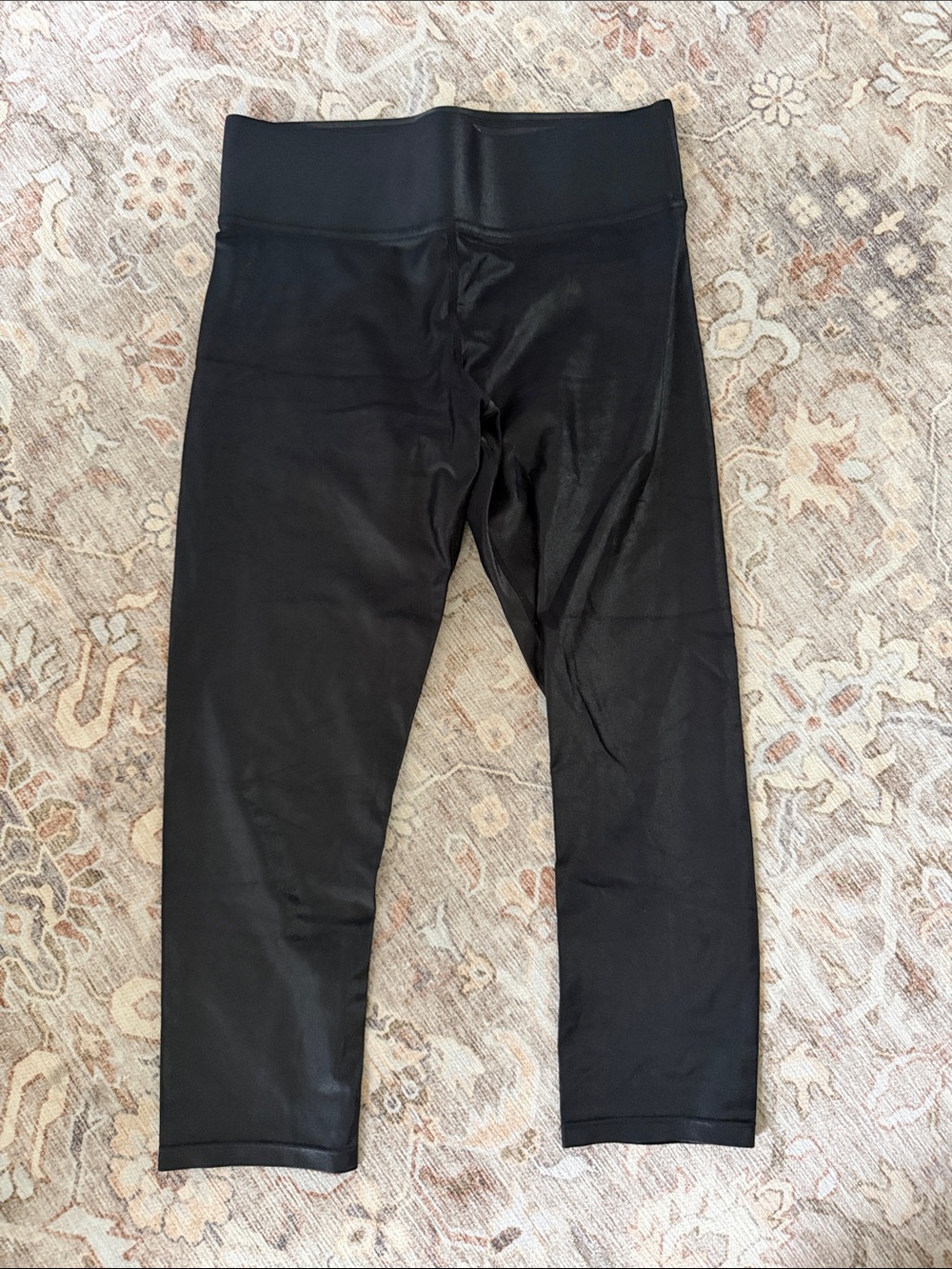 Carbon38 Black Shiny Crop Leggings